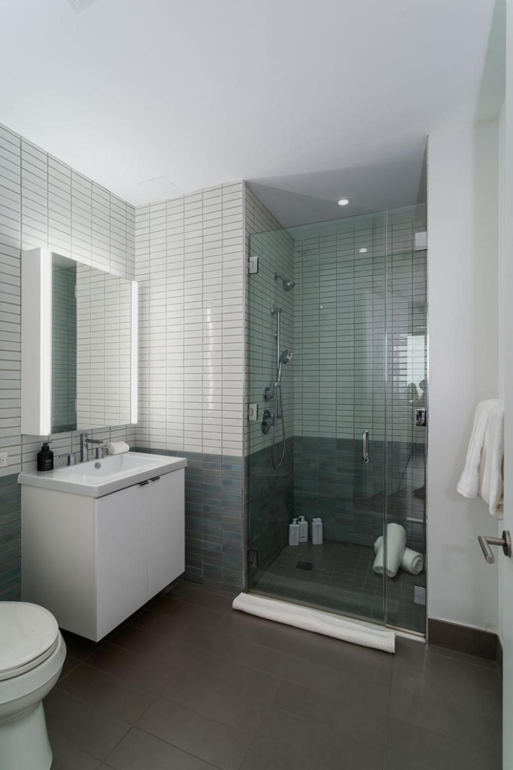 Elegant 2bed 2bath Just Minutes From Park & Broadway *