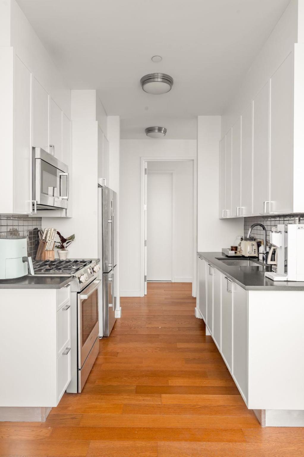 Elegant 2bed 2bath Just Minutes From Park & Broadway New York