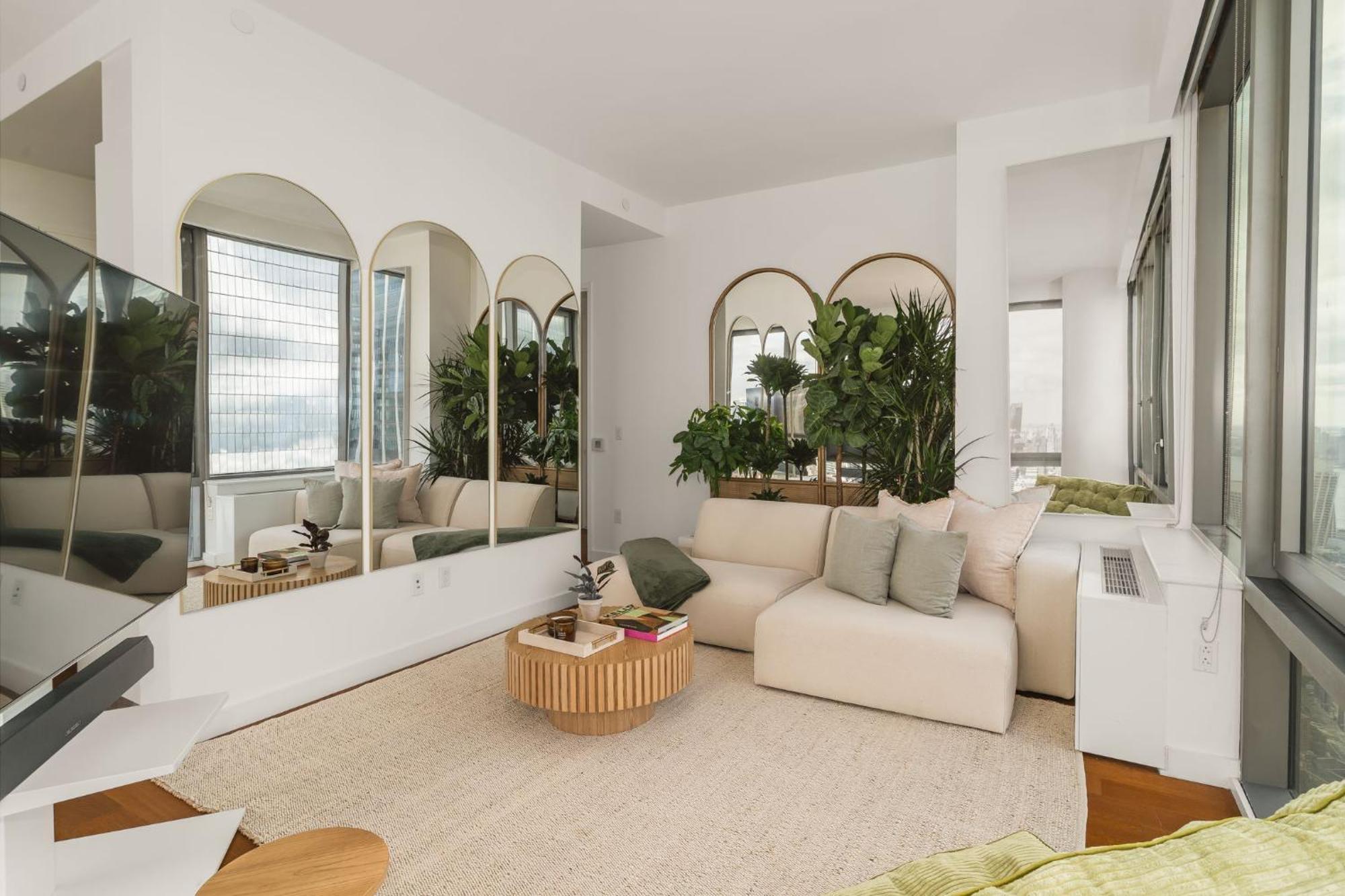 Elegant 2bed 2bath Just Minutes From Park & Broadway