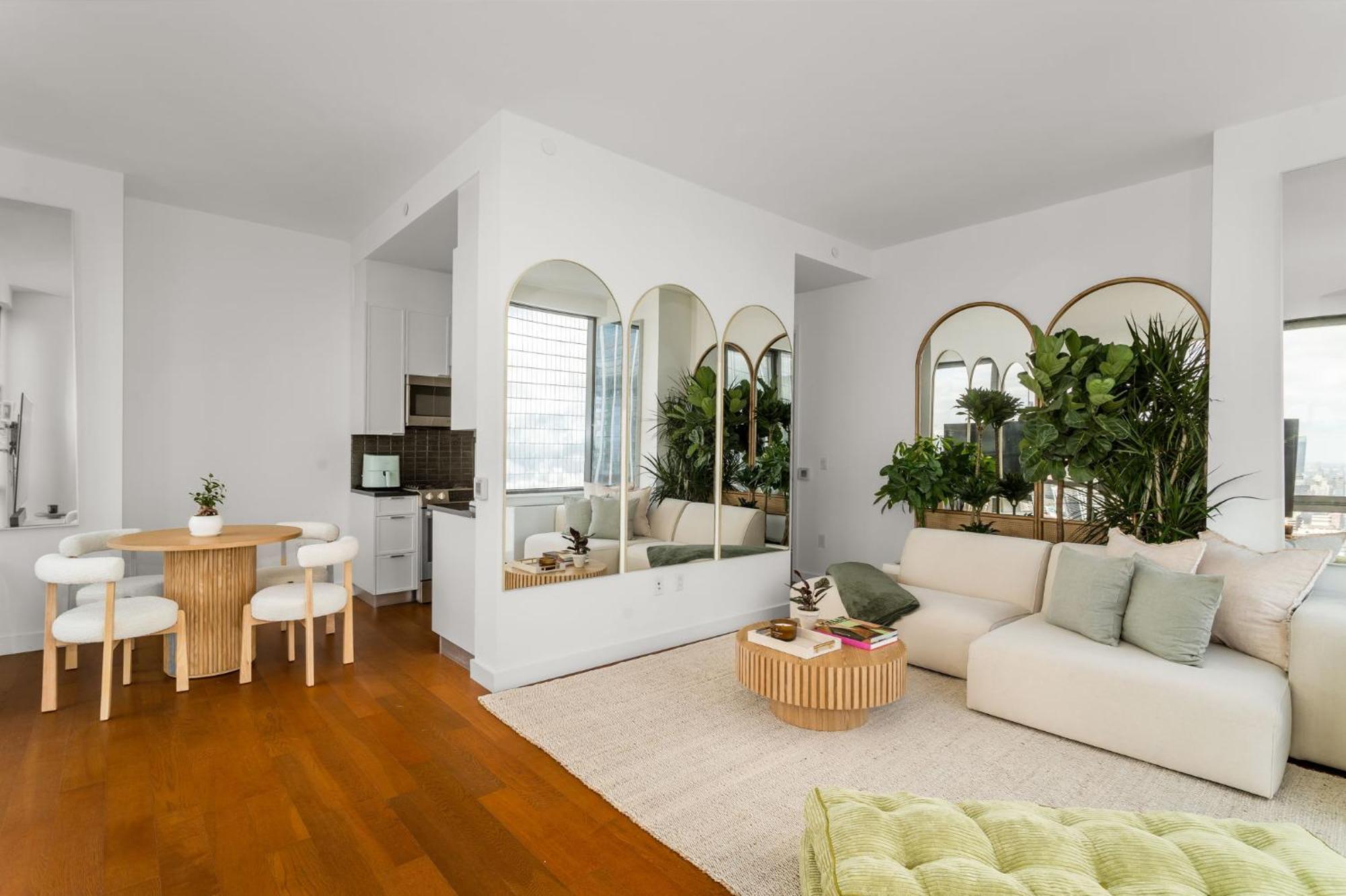 Elegant 2bed 2bath Just Minutes From Park & Broadway Apartment